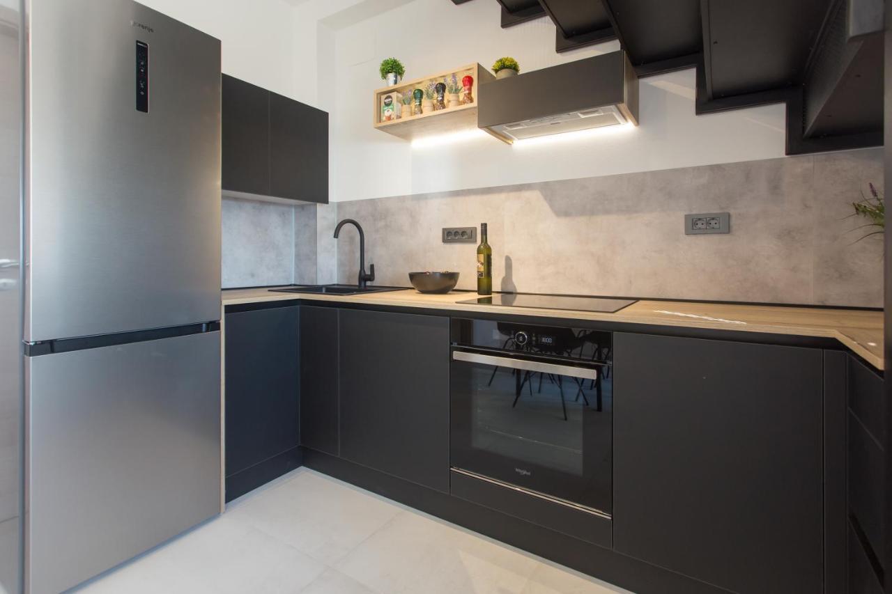 Beach Apartment Renco Sumpetar Exterior foto